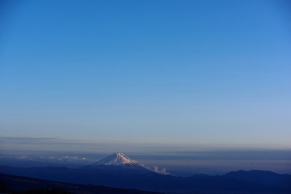 포토 JPG 주간 구름 해외풍경 아시아 자연 하늘 산 풍경 사람없음 야외 일본 눈 화산 후지산 국내포토 자연요소 해외 나라 날씨 세계문화유산 생태계 파일형식
