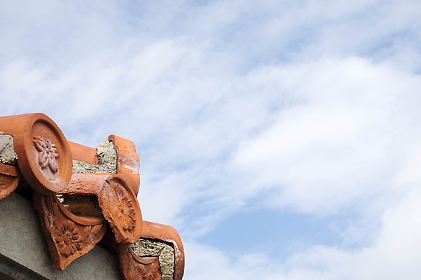 포토 JPG 주간 구름 전통 건축물 고건축 일본문화 하늘 지붕 기와 풍경 사람없음 야외 건물 일본 일본전통 국내포토 자연요소 동양문화 건축 아시아 외국문화 파일형식