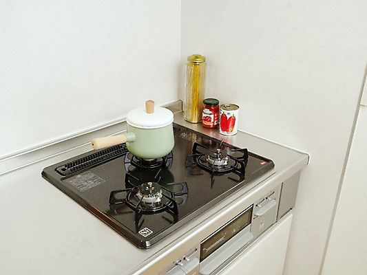 포토 JPG 주방용품 실내 사람없음 주방 가전제품 가스레인지 오븐 그릴 병 냄비 오브젝트 소스통 국내포토 식기 생활용품 통 내부 레인지 소스_음식 솥 파일형식