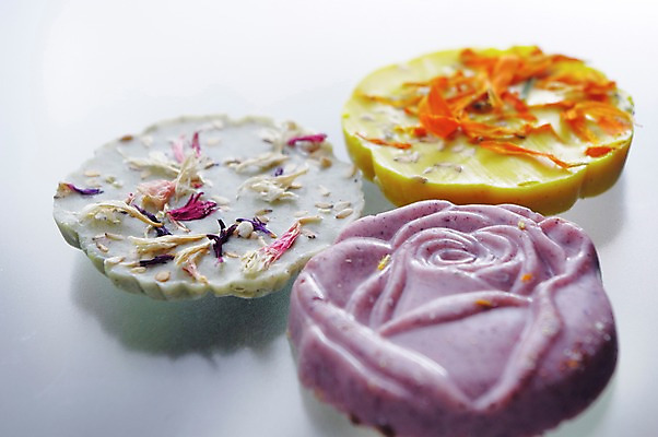 포토 JPG 꽃 음식 꽃무늬 디저트 근접촬영 사람없음 아웃포커스 초콜릿 일본음식 국내포토 식물 뷰포인트 무늬 촬영기법 파일형식