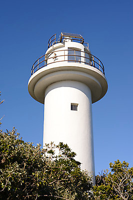 포토 JPG 주간 나무 식물 시설물 건축물 바다 하늘 등대 사람없음 야외 국내포토 자연요소 건축 파일형식