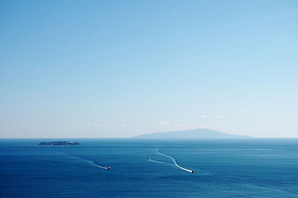 포토 JPG 주간 바다 섬 자연 하늘 풍경 사람없음 야외 선박 국내포토 자연요소 수상교통 생태계 파일형식