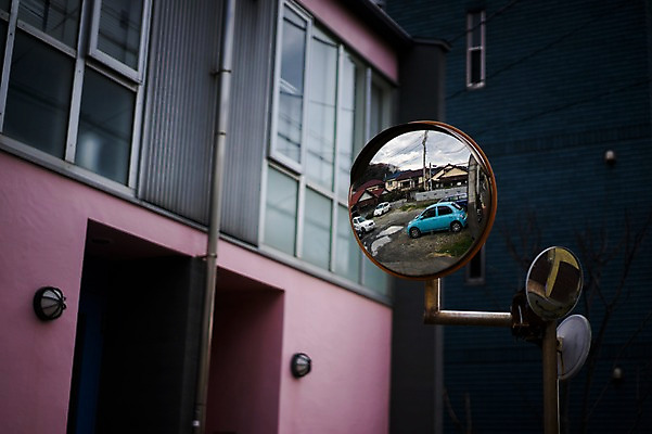 포토 JPG 주간 건축물 자동차 주택 풍경 사람없음 야외 건물 반사 거울 국내포토 자연요소 건축 육상교통 파일형식
