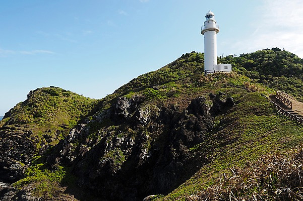 포토 JPG 주간 구름 건축물 바다 자연 하늘 산 등대 풍경 사람없음 야외 국내포토 자연요소 건축 생태계 파일형식