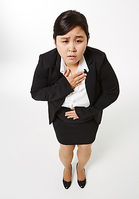 포토 JPG 스튜디오촬영 전신 라이프스타일 여자 비즈니스 모션 실내 한명 서기 사람 동양인 정장 손짓 성인 앞모습 30대 비즈니스라이프 하이앵글 놀람 한국인 비즈니스우먼 비만 성인여자한명만 장년만 장년여자만 장년여자한명만 국내포토 1 옷 감정 뷰포인트 표정 인종 내부 생활 장년 직장인 몸매 여자만 여자한명만 성인여자만 성인만 파일형식 직업
