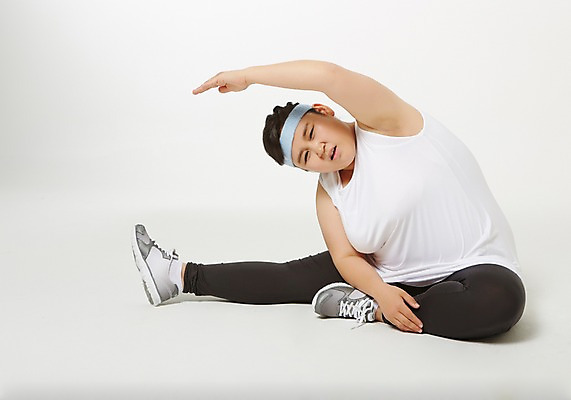 포토 JPG 스튜디오촬영 전신 라이프스타일 여자 다이어트 모션 실내 한명 사람 앉기 동양인 손짓 성인 앞모습 30대 운동 스트레칭 한국인 목표 유연 비만 열정 체조 뚱보라이프 성인여자한명만 장년만 장년여자만 장년여자한명만 국내포토 1 감정 뷰포인트 컨셉 건강 인종 내부 생활 장년 몸매 여자만 여자한명만 성인여자만 성인만 파일형식