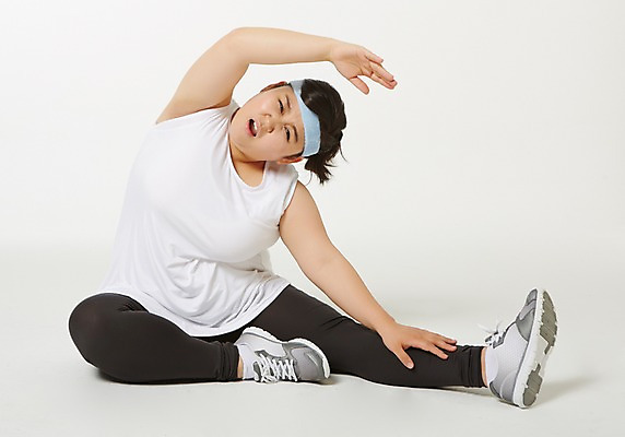 포토 JPG 스튜디오촬영 전신 라이프스타일 여자 다이어트 모션 실내 한명 사람 앉기 동양인 손짓 성인 앞모습 30대 운동 스트레칭 한국인 목표 유연 비만 열정 체조 뚱보라이프 성인여자한명만 장년만 장년여자만 장년여자한명만 국내포토 1 감정 뷰포인트 컨셉 건강 인종 내부 생활 장년 몸매 여자만 여자한명만 성인여자만 성인만 파일형식