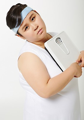 포토 JPG 스튜디오촬영 라이프스타일 여자 다이어트 모션 실내 한명 서기 들기 사람 동양인 상반신 성인 옆모습 30대 운동 한국인 목표 비만 체중계 열정 뚱보라이프 성인여자한명만 장년만 장년여자만 장년여자한명만 국내포토 1 감정 뷰포인트 컨셉 건강 인종 내부 생활 장년 몸매 여자만 여자한명만 성인여자만 성인만 파일형식