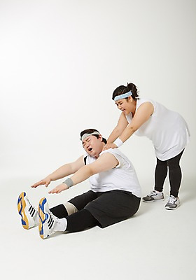 포토 JPG 스튜디오촬영 전신 라이프스타일 커플 여자 남자 다이어트 모션 실내 피곤 서기 사람 앉기 동양인 손짓 성인 두명 옆모습 30대 운동 스트레칭 한국인 도움 목표 비만 열정 체조 손뻗기 뚱보라이프 장년만 성인만 국내포토 감정 뷰포인트 컨셉 관계 건강 인종 내부 생활 장년 몸매 파일형식