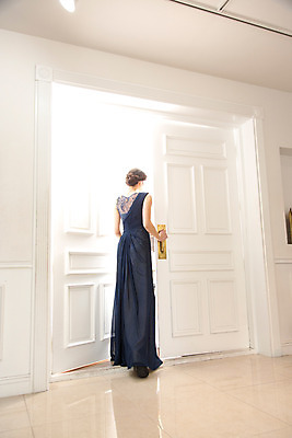 포토 JPG 드레스 여자 실내 한명 사람 동양인 20대 성인 소파 섹시 한국인 커튼 우아함 청년만 청년여자만 청년여자한명만 성인여자한명만 국내포토 1 옷 컨셉 의자 인종 청년 내부 여자만 여자한명만 성인여자만 성인만 파일형식