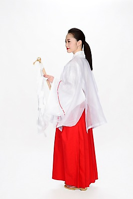 포토 JPG 전신 여자 일본문화 실내 한명 서기 사람 동양인 성인 믿음 막대기 일본인 일본전통 빨간립스틱 무당 여자만 여자한명만 성인여자만 성인만 국내포토 외국인 1 동양문화 전통 감정 외국문화 모션 인종 내부 일본 파일형식