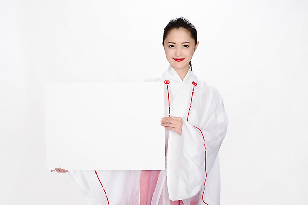 포토 JPG 여자 일본문화 프레임 실내 한명 사람 동양인 성인 믿음 일본인 알림 일본전통 빨간립스틱 무당 여자만 여자한명만 성인여자만 성인만 국내포토 외국인 1 동양문화 전통 감정 외국문화 인종 내부 일본 파일형식