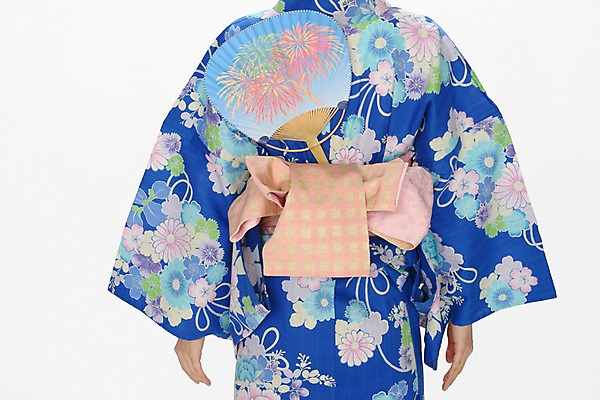 포토 JPG 전통 여자 여유 일본문화 실내 한명 사람 성인 뒷모습 부채 전통의상 즐거움 유카타 여자만 여자한명만 성인여자만 성인만 국내포토 1 동양문화 감정 뷰포인트 외국문화 내부 일본전통의상 파일형식