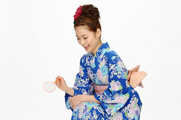 포토 JPG 전통 여자 여유 일본문화 실내 한명 사람 동양인 성인 채망 전통의상 일본인 즐거움 유카타 여자만 여자한명만 성인여자만 성인만 국내포토 외국인 1 동양문화 감정 외국문화 주방용품 인종 내부 일본전통의상 파일형식