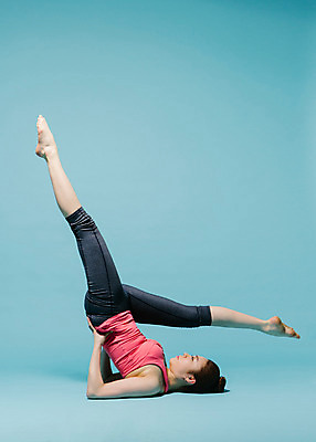 포토 JPG 스튜디오촬영 전신 여자 허리손 요가 모션 맨발 실내 한명 사람 동양인 손짓 20대 성인 옆모습 운동복 눕기 운동 스트레칭 한국인 다리들기 여자만 여자한명만 성인여자만 청년만 청년여자만 성인한명만 청년여자한명만 성인여자한명만 성인만 국내포토 1 웰빙 옷 뷰포인트 포즈 발 건강 인종 청년 내부 파일형식