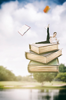 JPG 편집이미지 여자 여유 자연 휴식 한명 사람 동양인 성인 책 독서 한국인 자유 디지털합성 설레임 공중부양 디지털아트 여자만 여자한명만 성인여자만 성인만 편집실사 1 감정 컨셉 인종 CG 생태계 파일형식