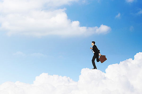 JPG 구름 편집이미지 남자 여유 포즈 서류가방 하늘 한명 사람 동양인 정장 성인 달리기 한국인 자유 비즈니스맨 디지털합성 설레임 공중부양 디지털아트 남자만 남자한명만 성인남자만 성인만 편집실사 자연요소 1 옷 감정 컨셉 가방 비즈니스 모션 인종 직장인 CG 파일형식