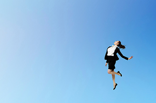 JPG 편집이미지 여자 여유 하늘 한명 사람 동양인 정장 성인 한국인 자유 비즈니스우먼 디지털합성 설레임 공중부양 디지털아트 여자만 여자한명만 성인여자만 성인만 편집실사 1 옷 감정 컨셉 비즈니스 인종 직장인 CG 파일형식