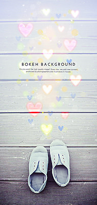 PSD 편집이미지 백그라운드 신발 포토일러 사람없음 하트 나무바닥 보케 한켤레 이미지편집 모양 1 바닥 파일형식