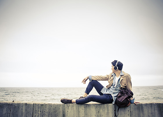 포토 JPG 주간 전신 라이프스타일 응시 남자 여유 음악 바다 맨라이프 여행 모션 하늘 휴식 한국 한명 사람 앉기 동양인 20대 성인 야외 옆모습 제주도 헤드셋 듣기 한국인 자유 남자만 남자한명만 성인남자만 청년만 청년남자만 청년남자한명만 성인한명만 성인남자한명만 성인만 국내포토 자연요소 1 시선 감정 아시아 뷰포인트 음향기기 컨셉 문화예술 인종 청년 생활 헤드폰 파일형식