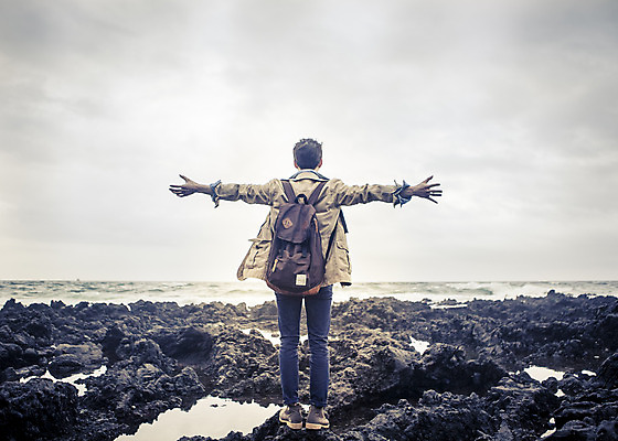 포토 JPG 주간 전신 라이프스타일 남자 여유 바다 맨라이프 여행 모션 하늘 팔벌리기 휴식 한국 한명 서기 사람 동양인 손짓 20대 성인 야외 뒷모습 제주도 한국인 자유 돌_바위 바위 손뻗기 남자만 남자한명만 성인남자만 청년만 청년남자만 청년남자한명만 성인한명만 성인남자한명만 성인만 국내포토 자연요소 1 감정 아시아 뷰포인트 컨셉 인종 청년 생활 파일형식