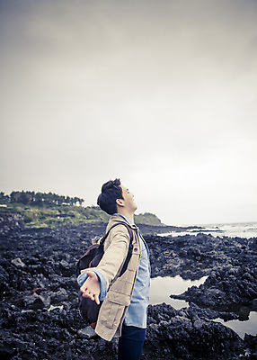 포토 JPG 주간 라이프스타일 남자 여유 바다 맨라이프 여행 모션 하늘 팔벌리기 휴식 한국 한명 서기 사람 동양인 손짓 상반신 20대 성인 야외 옆모습 제주도 한국인 자유 손뻗기 남자만 남자한명만 성인남자만 청년만 청년남자만 청년남자한명만 성인한명만 성인남자한명만 성인만 국내포토 자연요소 1 감정 아시아 뷰포인트 컨셉 인종 청년 생활 파일형식