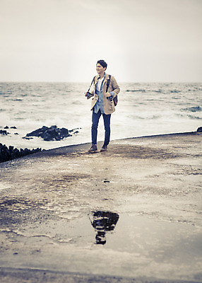 포토 JPG 주간 전신 라이프스타일 남자 여유 바다 맨라이프 여행 모션 하늘 휴식 한국 한명 사람 동양인 20대 성인 야외 앞모습 제주도 걷기 한국인 자유 남자만 남자한명만 성인남자만 청년만 청년남자만 청년남자한명만 성인한명만 성인남자한명만 성인만 국내포토 자연요소 1 감정 아시아 뷰포인트 컨셉 인종 청년 생활 파일형식