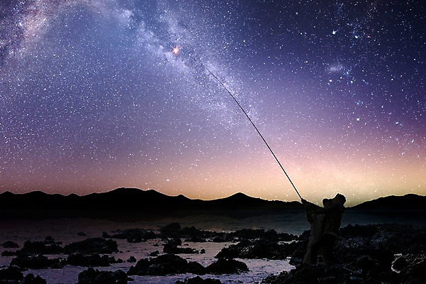 JPG 편집이미지 남자 실루엣 별 백그라운드 낚시 산 사람 두명 3D 우주 돌_바위 바위 화려 낚싯대 신비 디지털합성 합성 은하수 디지털아트 남자만 이미지편집 편집3D 자연요소 컨셉 자연 레저 촬영기법 낚시용품 파일형식