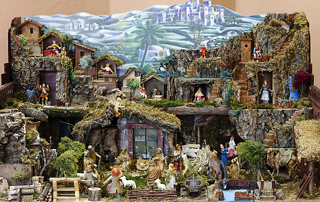 포토 JPG 해외이미지 동물 남자 행복 기독교 종교 어린이 크리스마스 가족 엄마 휴가 천사 기념 사람없음 장식 평화 성경 기도 아기 예수 영혼 아빠 12월 신성 요셉 외양간 베들레헴 신앙심 해외202004 해외포토 기념일 감정 컨셉 종교용품 관계 사람 신_종교 날짜 파일형식 이미지허브