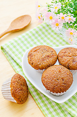 포토 JPG 해외이미지 음식 빵 조각 다이어트 과일 디저트 바나나 건강 요리 사람없음 컵 갈색 노란색 케이크 견과류 신선 달콤 아침식사 낟알 밀 굽기 유기농 슬라이스 호두 섬유 덩어리 미니 채식주의자 탄수화물 페스츄리 핸드메이드 비건 해외202004 해외포토 식기 웰빙 컬러 곡류 식사 직물 맛 구이 채식 파일형식 이미지허브