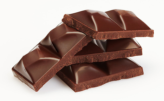 포토 JPG 해외이미지 음식 조각 백그라운드 다이어트 재료 디저트 스트레스 건강 사탕 요리 사람없음 갈색 초콜릿 검은색 어둠 블록 기쁨 우유 흰색 거친 균열 닫기 달콤 맛 유혹 설탕 먹기 칼로리 코코아 중독 고립 깨짐 식용 억울 해외202004 해외포토 감정 음료 컬러 컨셉 모션 유제품 파일형식 이미지허브