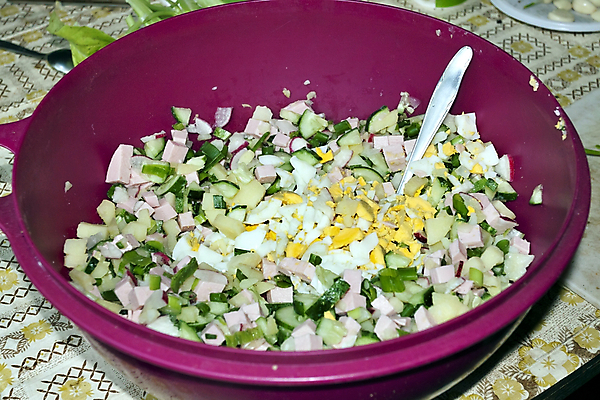 포토 JPG 해외이미지 접시 손 음식 조각 채소 재료 양파 오이 파슬리 건강 관리 요리 사람 사람없음 초록색 계란 요리사 식사 샐러드 시골 신선 칼 맛 혼합 자르기 준비 유기농 날것 슬라이스 레시피 부추 내추럴 딜 섞기 총각무 핸드메이드 그리너리 해외202004 해외포토 직업 식기 웰빙 컬러 컨셉 모션 신체부위 알 무 파일형식 트랜드컬러 이미지허브