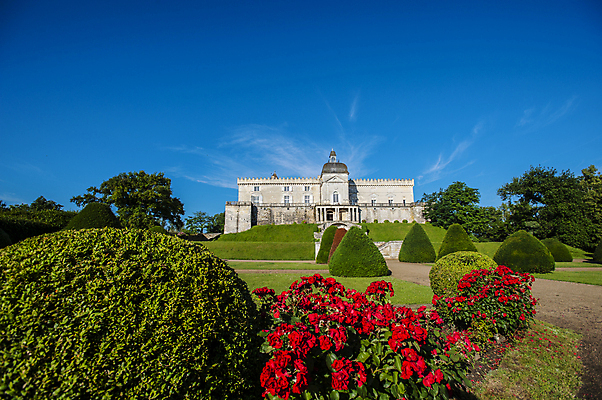 포토 JPG 해외이미지 유럽 문화 여행 건축양식 사람없음 야외 건물 햇빛 여행객 탑 프랑스 성 중세 역사 천연기념물 옛날 해외202004 해외포토 건축물 건축 나라 사람 태양 파일형식 이미지허브