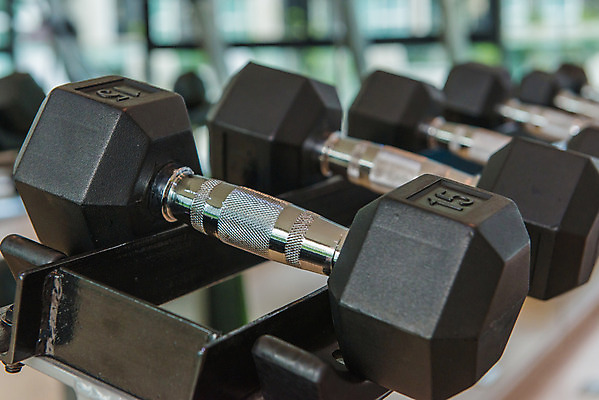 포토 JPG 해외이미지 모양 라이프스타일 스포츠 백그라운드 신체 근육 휴식 건강 사람없음 건물 운동 금속 검은색 힘 아령 장비 흰색 몸무게 보디빌딩 철 연습 클럽 체육관 리프트 역도 파운드 무거움 고립 리프팅 신발장 철강 해외202004 해외포토 건축물 컬러 컨셉 돈 재질 생활 헬스 무게 파일형식 이미지허브