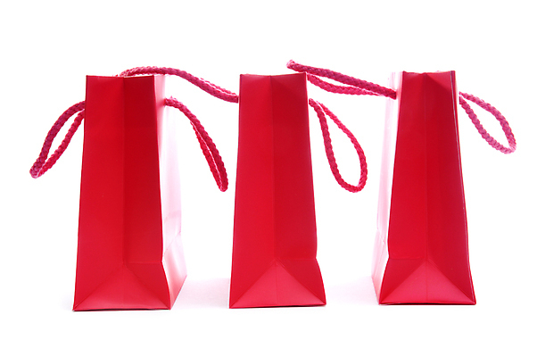 포토 JPG 해외이미지 크리스마스 가방 3 선물 사람없음 빨간색 쇼핑 놀람 축하 패키지 해외202004 해외포토 잡화 기념일 감정 컬러 컨셉 표정 파일형식 이미지허브