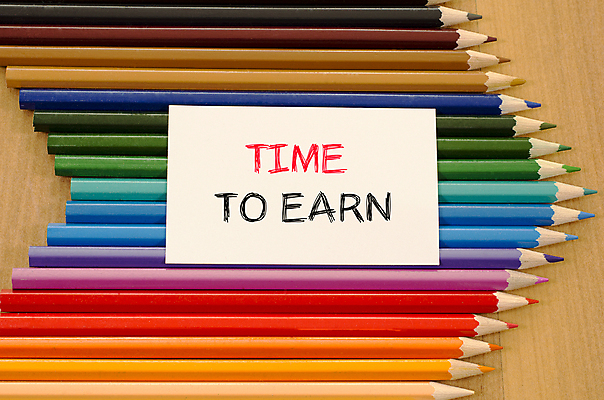 포토 JPG 해외이미지 직업 시계 컨셉 돈 비즈니스 성공 사람없음 금융 경제 연필 펜 판매 도전 시간 변화 시장 계획 기회 투자 만들기 이익 수익 월급 진행 경영 수입 프로젝트 해외202004 해외포토 모션 학용품 필기구 재산 파일형식 이미지허브