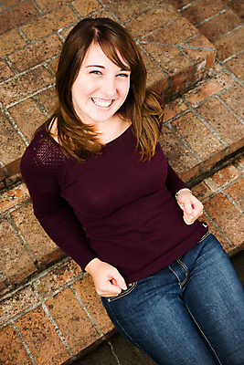 포토 JPG 해외이미지 백인 모델 1 학생 라이프스타일 여자 행복 얼굴 갈색머리 건강 한명 사람 성인 야외 10대 금발 유행 기쁨 흰색 표현 스타일 해외202004 해외포토 서양인 헤어스타일 감정 컬러 청소년 생활 신체부위 파일형식 이미지허브