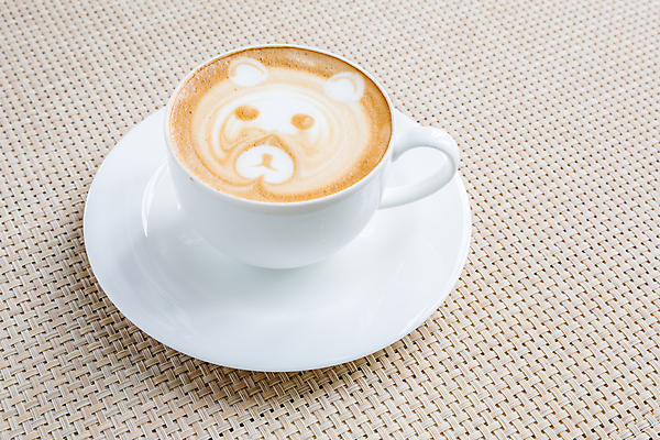 포토 JPG 해외이미지 전통 커피 음료 음식 미술 사람없음 장식 컵 갈색 숟가락 검은색 어둠 카페 흰색 시골 뜨거움 맛 아침식사 수증기 굽기 삼베 메뉴 아로마 갈기 카푸치노 에스프레소 내추럴 라떼 옛날 카페인 스타일 방식 해외202004 해외포토 식기 컬러 컨셉 문화예술 수저 상점 식사 구이 파일형식 천_직물 이미지허브