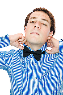 포토 JPG 해외이미지 백인 모델 손 응시 옷 남자 포즈 백그라운드 셔츠 나비넥타이 넥타이 한명 사람 소년 성인 파란색 머리카락 유행 검은색 손상 흰색 고급 우아함 시원함 활 날카로움 부드러움 조절 고립 구식 스타일 해외202004 해외포토 서양인 1 시선 잡화 어린이 컬러 컨셉 상의 신체부위 머리 감각 파일형식 이미지허브