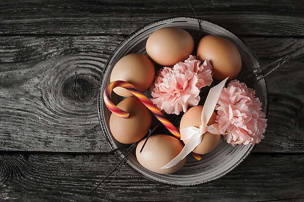 포토 JPG 해외이미지 접시 꽃 음식 분홍색 백그라운드 장신구 탁자 휴가 부활절 기념 건강 사탕 요리 사람없음 목재 장식 가로 컬러풀 갈색 계란 축제 봄 흰색 나뭇가지 도자기 먹기 카네이션 활 준비 잔치 내추럴 단백질 옛날 해외202004 해외포토 나무 식물 식기 계절 기념일 컬러 가구 재료 모션 디저트 알 영양소 파일형식 이미지허브