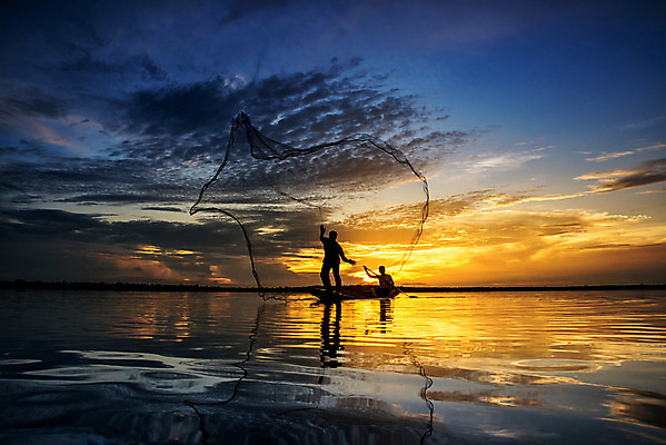 포토 JPG 해외이미지 전통 아시아 호수 물결 음식 여행 태국 자연 아침 낚시 어류 동양인 두명 목재 물 강 반사 일출 침묵 일몰 공구 그물 보트 농부 큼 낚시꾼 해외202004 해외포토 주간 자연요소 나무 직업 나라 배_교통 재료 레저 사람 인종 노을 수중동물 소리 도구 크기 생태계 파일형식 이미지허브