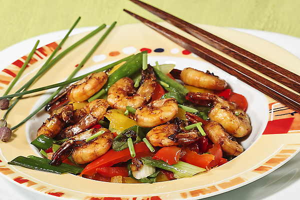 포토 JPG 해외이미지 접시 채소 새우 파프리카 사람없음 기쁨 굽기 보케 부추 쪽파 해외202004 해외포토 식기 감정 갑각류 구이 파 파일형식 이미지허브