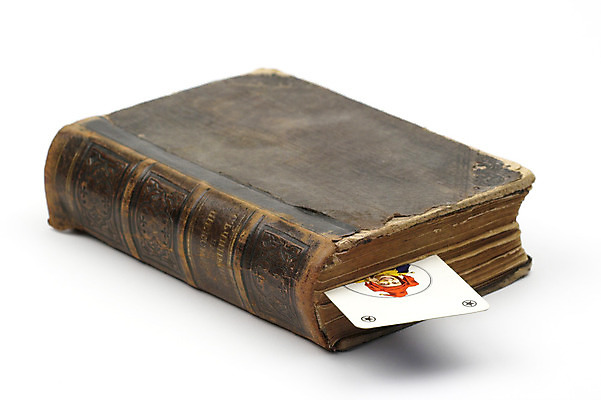 포토 JPG 해외이미지 캐릭터 알파벳 교육 종이 텍스트 학교 사람없음 책 빨간색 단어 스터디 독서 자료 정보 흰색 가르침 도서관 인쇄 편지 작가 대학교 문학 페이지 사전 서점 고립 북마크 지능 출판 해외202004 해외포토 직업 문자 영어 컬러 학습 상점 파일형식 이미지허브