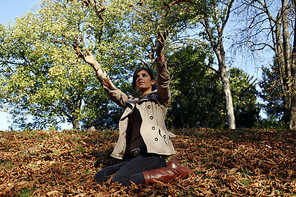 포토 JPG 해외이미지 나무 공원 여자 잎 자연 휴식 한명 사람 야외 기쁨 아내 해외202004 해외포토 식물 1 공공시설 감정 컨셉 생태계 파일형식 이미지허브