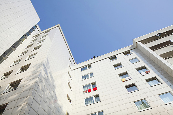 포토 JPG 해외이미지 유럽 하늘 아파트 주택 독일 사람없음 건물 고층빌딩 블록 재산 플랫 콘크리트 해외202004 해외포토 건축물 나라 빌딩 금융 파일형식 이미지허브