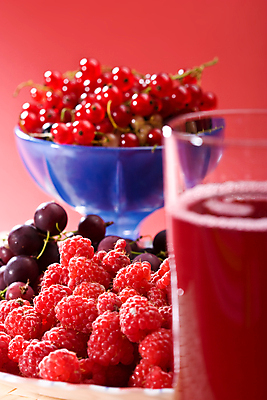 포토 JPG 해외이미지 열매 음료 과일 유리 건강 사람없음 빨간색 해외202004 해외포토 식물 컬러 재질 파일형식 이미지허브