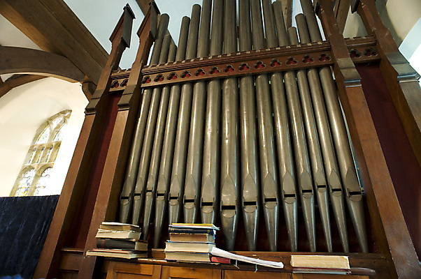포토 JPG 해외이미지 음악 실내 사람없음 내부 목재 교회 금속 기구 오르간 튜브 옛날 해외202004 해외포토 나무 재료 종교건축 재질 문화예술 건물 건반악기 파일형식 이미지허브