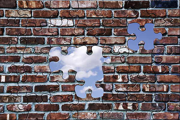 포토 JPG 해외이미지 구름 벽 하늘 벽돌 사람없음 바위 구멍 퍼즐 탈출 감옥 해외202004 해외포토 자연요소 컨셉 돌_바위 파일형식 이미지허브