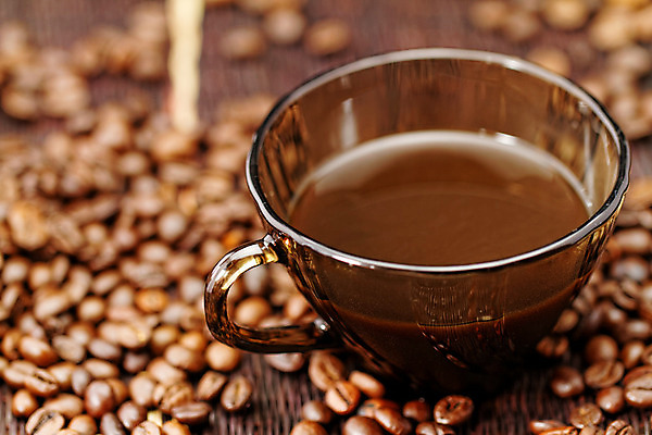 포토 JPG 해외이미지 커피 음료 탁자 아침 휴식 콩 따뜻함 사람없음 컵 갈색 검은색 어둠 거품 카페 머그컵 원두 신선 뜨거움 맛 혼합 커피잔 굽기 향기 아로마 갈기 향 아메리카노 에스프레소 내추럴 구성 모카 아라비카 카페인 해외202004 해외포토 주간 식기 컬러 가구 컨셉 잔 곡류 상점 구이 냄새 파일형식 이미지허브