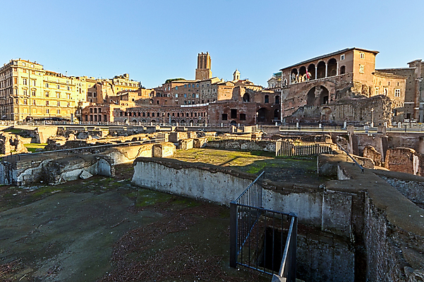 포토 JPG 해외이미지 유럽 건축양식 사람없음 건물 관광지 여행객 이탈리아 바위 역사 로마 과거 천연기념물 명승지 옛날 해외202004 해외포토 건축물 건축 나라 여행 컨셉 사람 풍경 돌_바위 파일형식 이미지허브